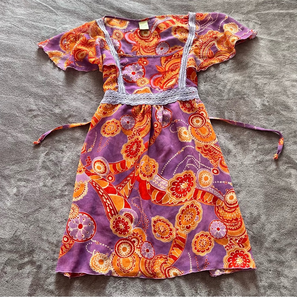 Vintage Thursday Island Mini Dress| Sheer Floral / Robe fluide vintage à fleurs